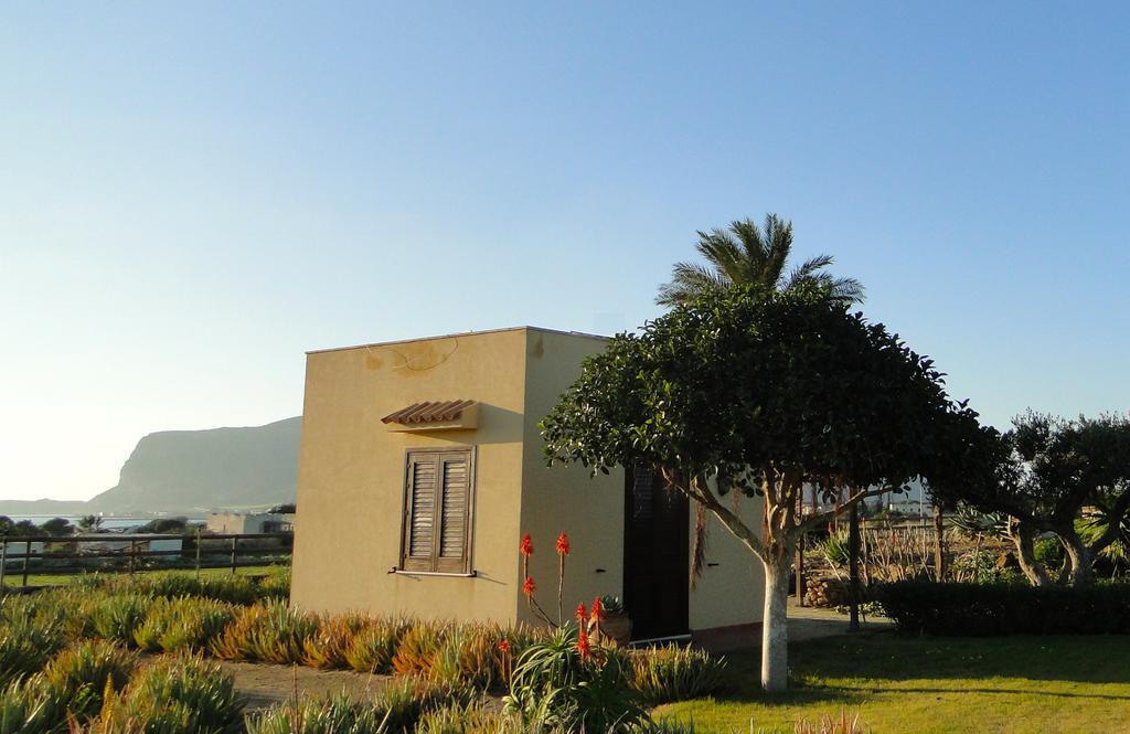 Gasthaus Il Giardino Delle Aloe Favignana Exterior foto