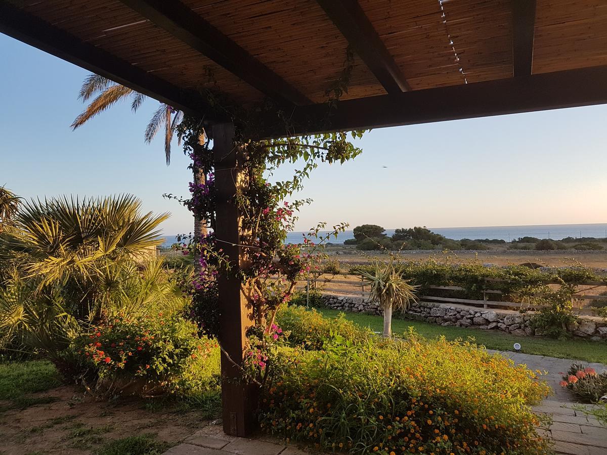 Gasthaus Il Giardino Delle Aloe Favignana Exterior foto